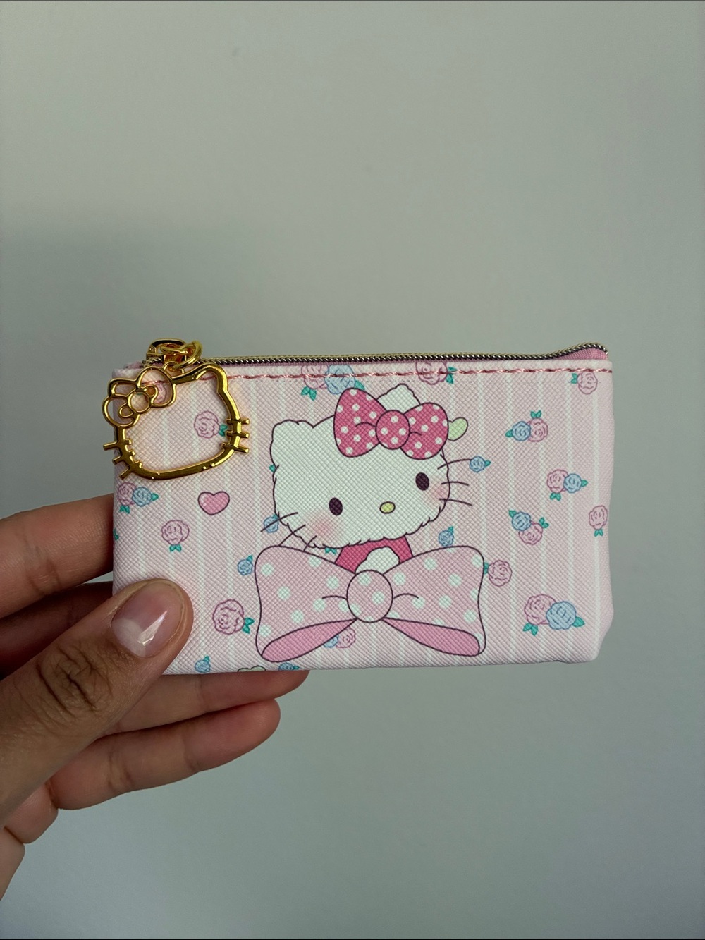 5/$25 🎀 Hello Kitty Pink Bow Coin Pouch